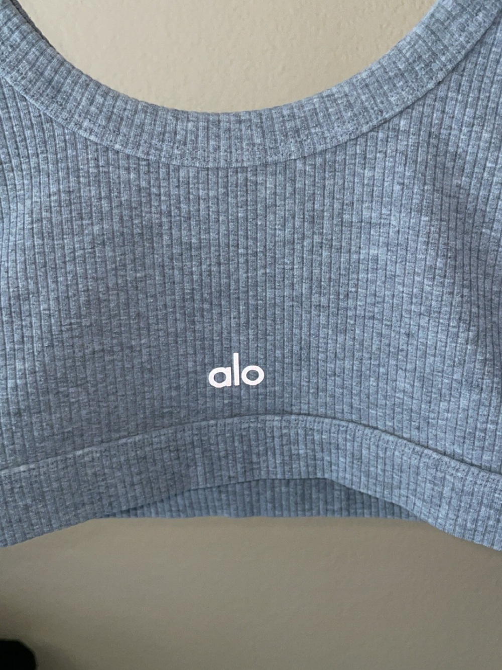 ALO Ribbed Grey Top - Picture 4 of 6